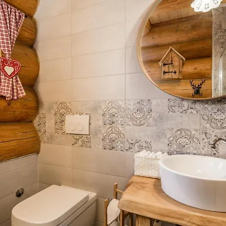 Amazing Home In Hlevci With Jacuzzi, Sauna And 2 Bedrooms * Hlevci